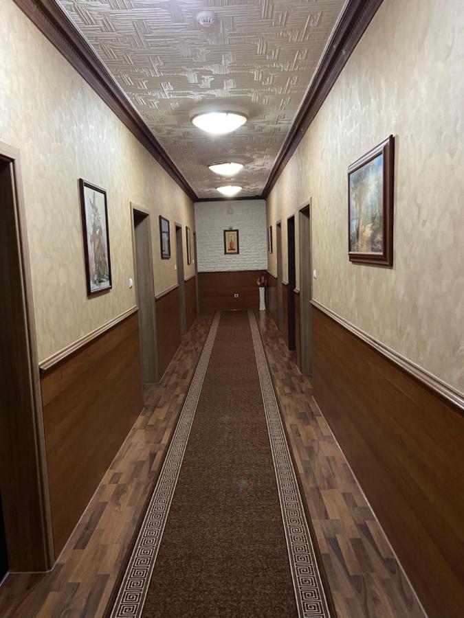 Hotel New Milenium Lukavac 外观 照片