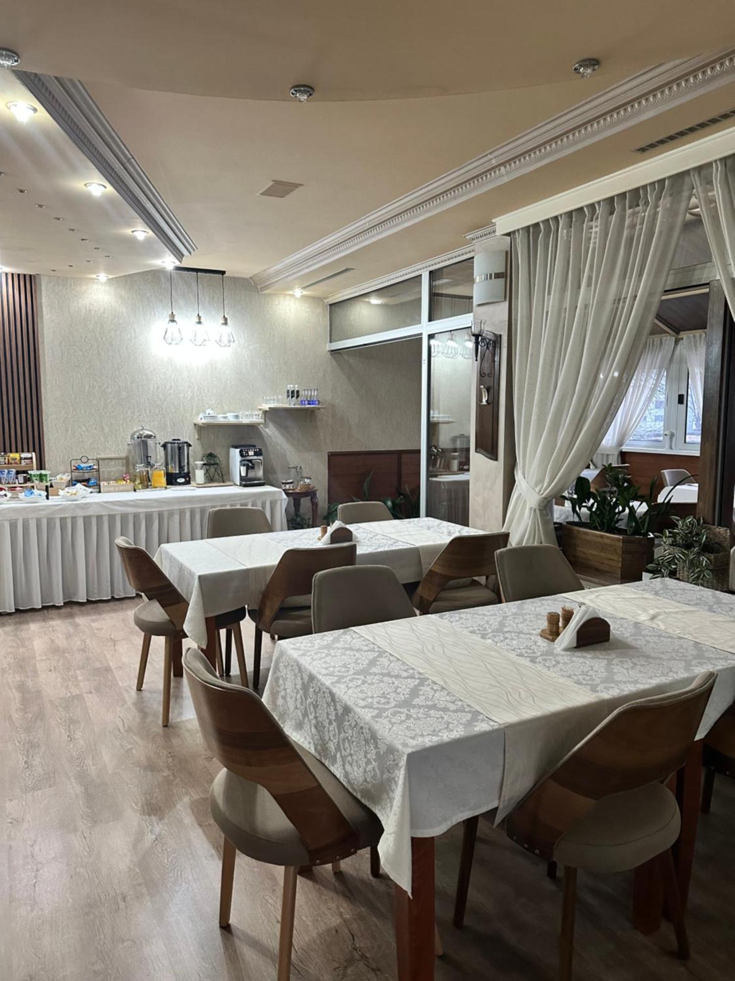 Hotel New Milenium Lukavac 外观 照片